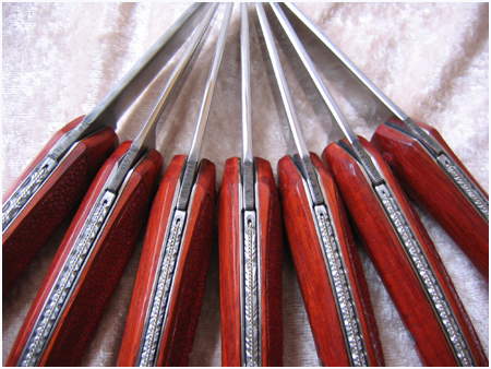 <p>Couteaux eclat detail</p>